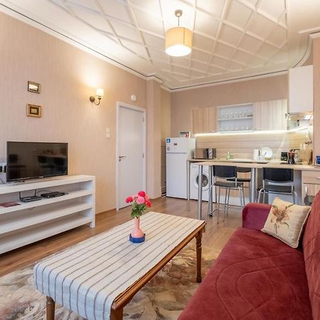 Feel Sofia - One Bedroom Apartment Next To Russian Square Dış mekan fotoğraf