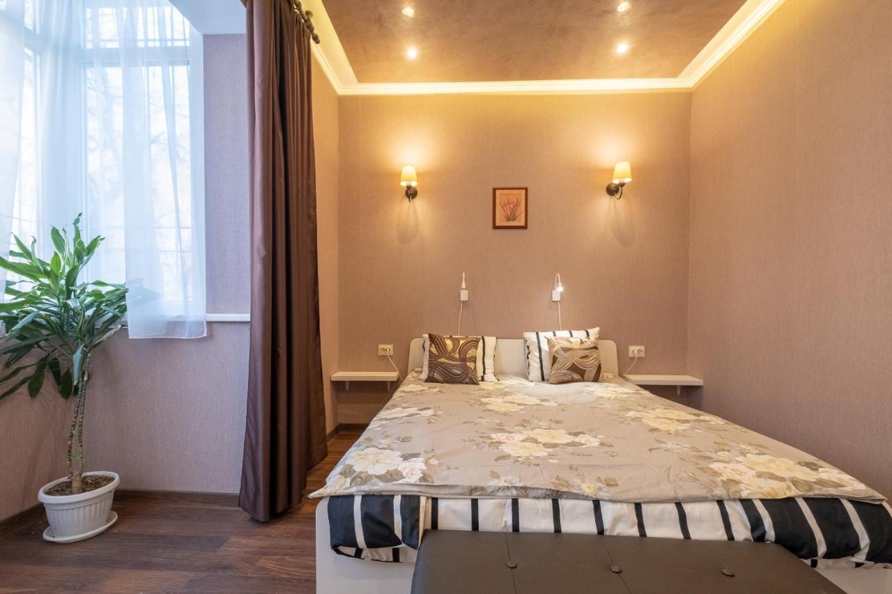 Feel Sofia - One Bedroom Apartment Next To Russian Square Dış mekan fotoğraf